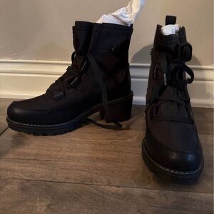 Women's Los Cabo’s Taya Waterproof Black Ankle Boots